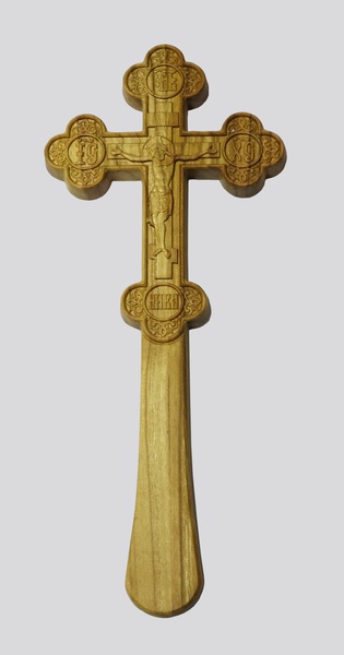 Крест в руку деревянный